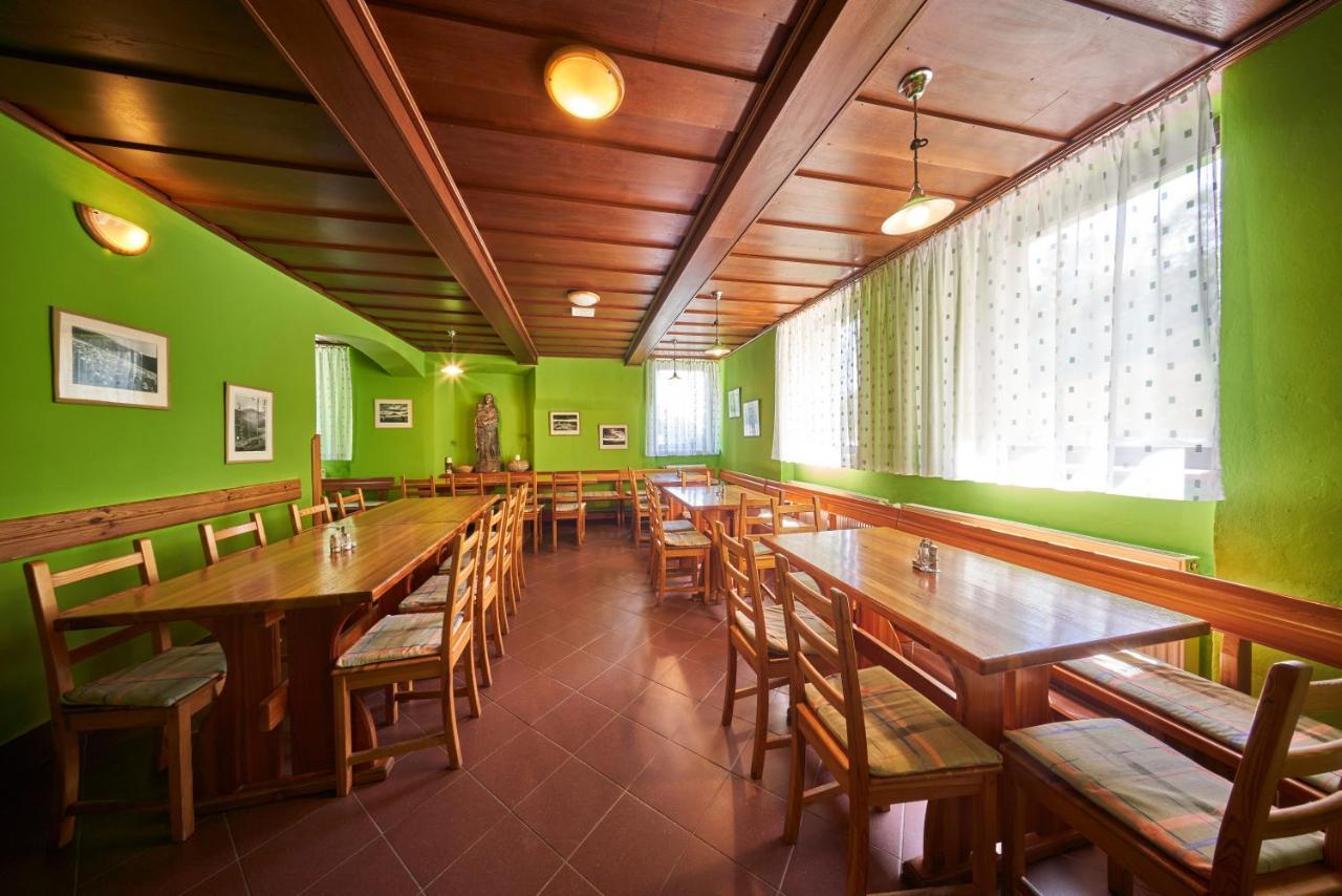 Pension & Restaurace Zeleny Mlyn Zacler Exterior photo